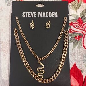 🏷 🆕 Steve Madden Layered Snake, Chunky Link Chain Necklaces and Earring Set. NWT